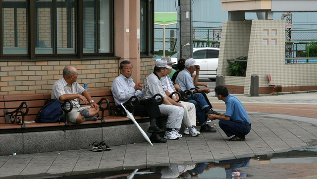 从巅峰到没落，全球高铁鼻祖的日本铁路，为何会被中国超越？
