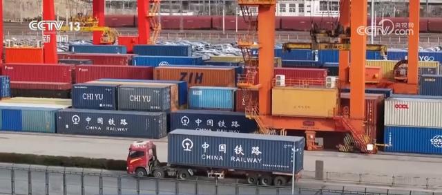 “铁路班列+航运班轮” 无缝衔接 “一单制”为物流运输按下“加速键”
