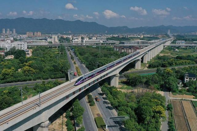 中国高铁路线最远的十趟车次！你坐过几个？