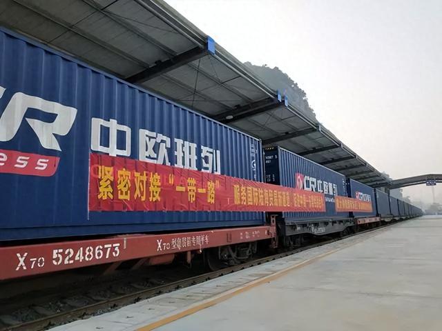 被卡脖子30年的铁路一夜开建!这些内陆城市要翻身当"国际大佬"了?