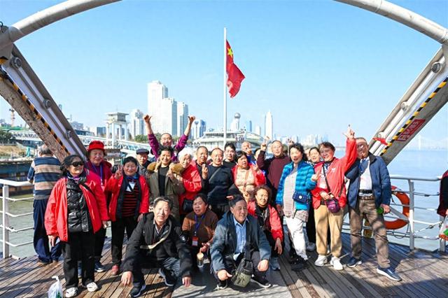 春天的第一趟专列来了，湖北赏花游拉开大幕