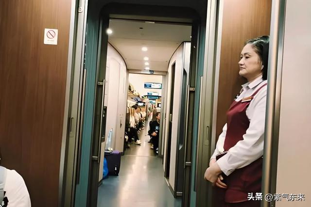动车惊魂30分钟！教科书级救援上演"生死时速"。