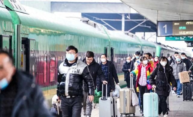 达州到成都的动车“涨价了”？官方回应→