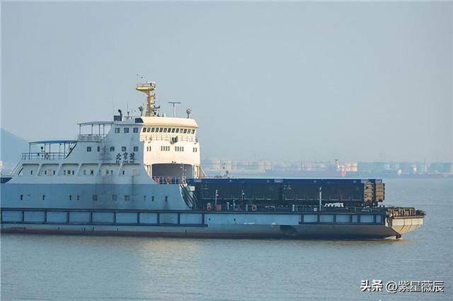 中国造出世界最大“火车航母”，一次运200节车厢，美国为何没有