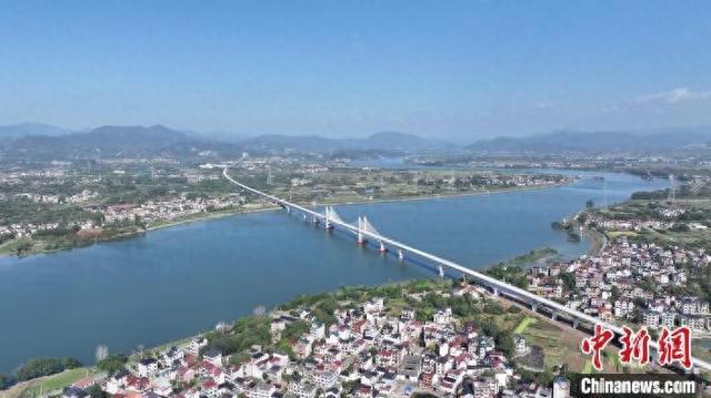 金建铁路全线隧道贯通 浙中城市群建设加快