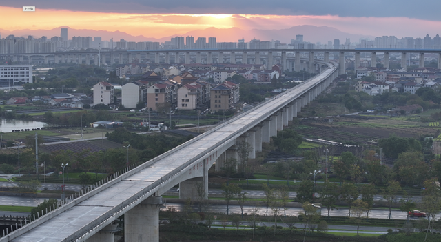 金建铁路为什么是“黄金通道”