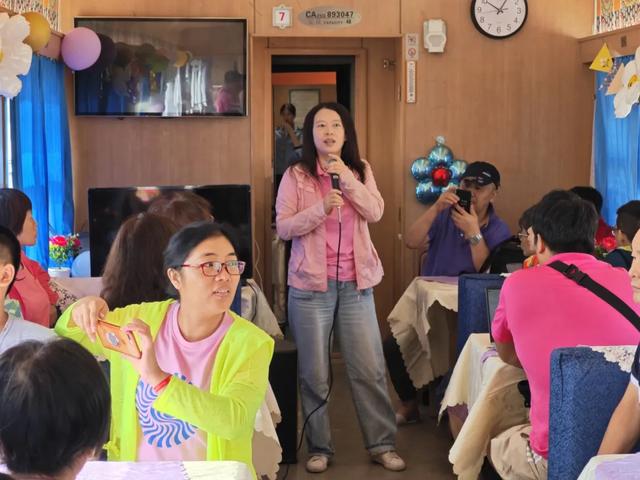 移动的“温情旅途”！银发专列解锁诗与远方