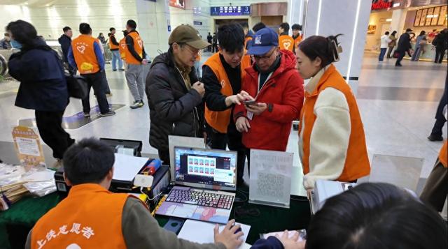 这件事，铁路上海站已坚持做了62年……