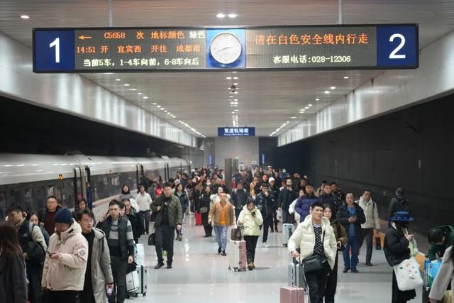 坐高铁从机场到机场？网友：这座城市还是太超前
