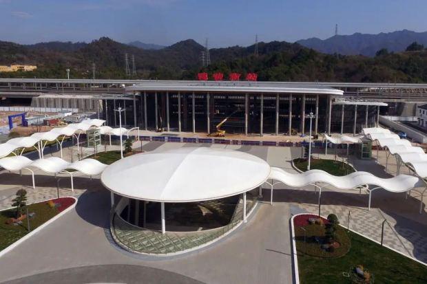 建德南站即将全面完工，杭衢高铁预计今年建成通车