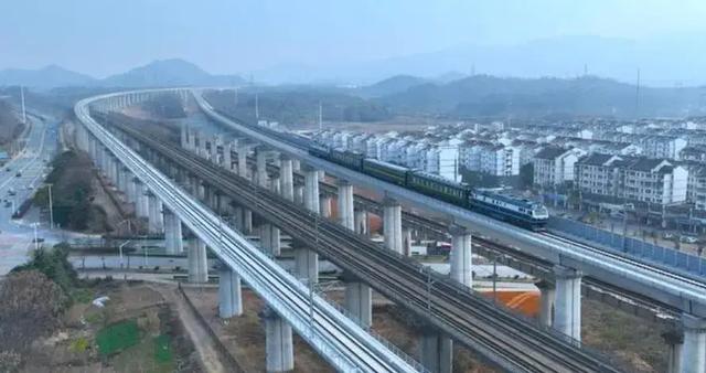 6条高铁纳入2025年开工计划,看看哪些经过你家乡?