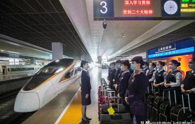 高铁票价飞涨，普速列车消失，铁路改革的真相是什么？