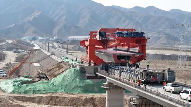 全线贯通！这条新建高铁距开通更近一步！