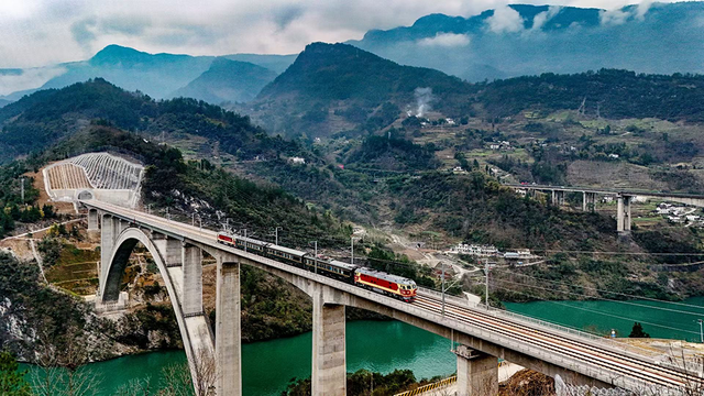 渝厦高铁重庆段、重庆东站进入联调联试阶段