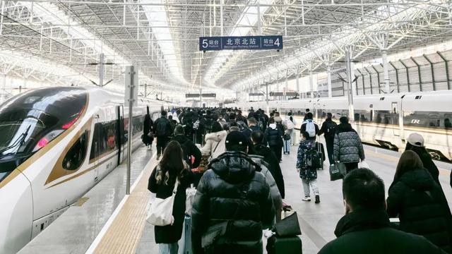 从北京去成都，不妨试试这条线路——