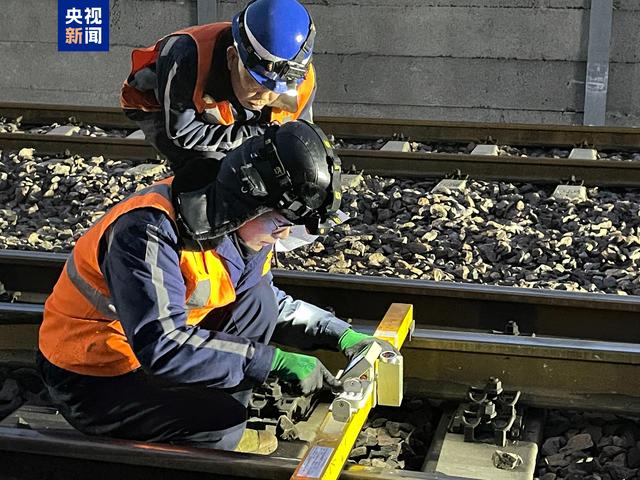 能源重载通道瓦日铁路展开春季集中修施工