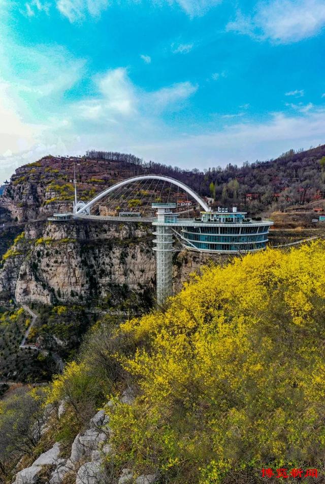 “好客山东 齐鲁1号”旅游列车来了！在淄博站，邂逅舌尖与山水的双重盛宴