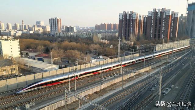 火车迷丨关于铁路供电，你知道哪些“线索”？