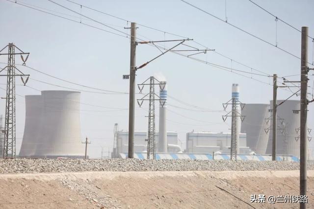 火车迷丨关于铁路供电，你知道哪些“线索”？