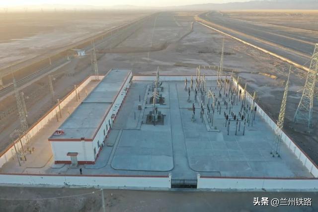 火车迷丨关于铁路供电，你知道哪些“线索”？