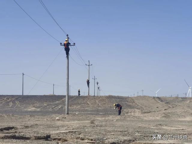 火车迷丨关于铁路供电，你知道哪些“线索”？