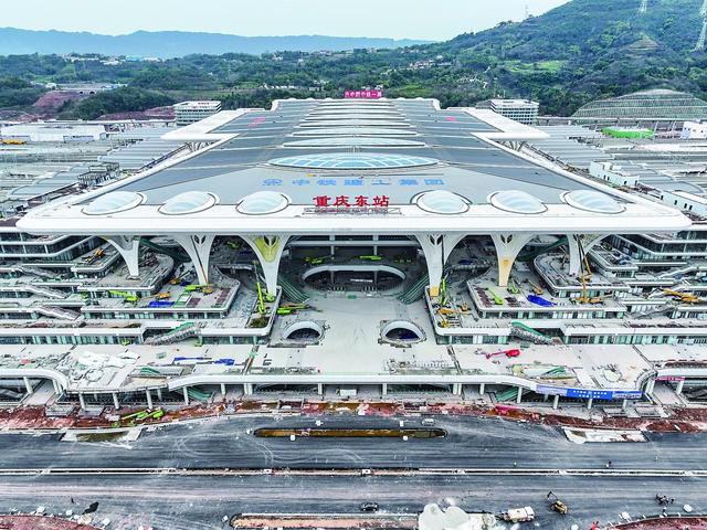中国十大高铁车站最新排行来了，车站越建越大是实际需要还是摆阔