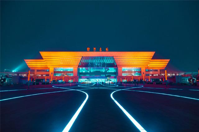 中国十大高铁车站最新排行来了，车站越建越大是实际需要还是摆阔