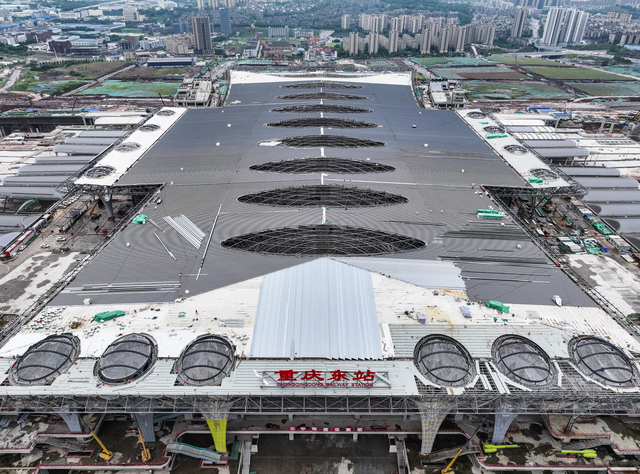 中国十大高铁车站最新排行来了，车站越建越大是实际需要还是摆阔