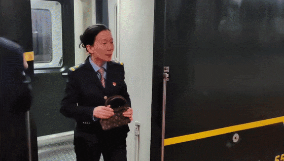 列车上误差率100%的寻物挑战，他们怎么找？