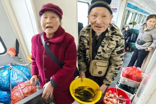 最低票价仅2元！这趟“卖菜专列”在海外火了！