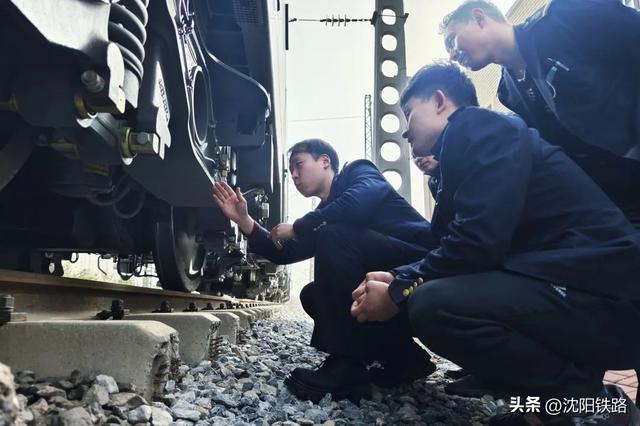 从新职学员蜕变成火车司机，拢共分几步？