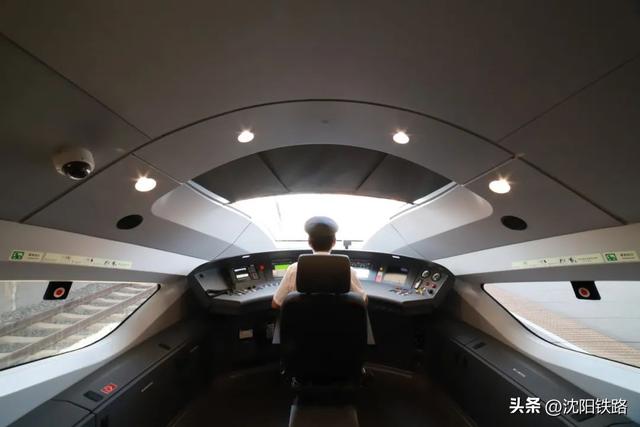 从新职学员蜕变成火车司机，拢共分几步？