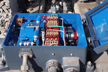 给转辙机“做手术”，拢共分几步？