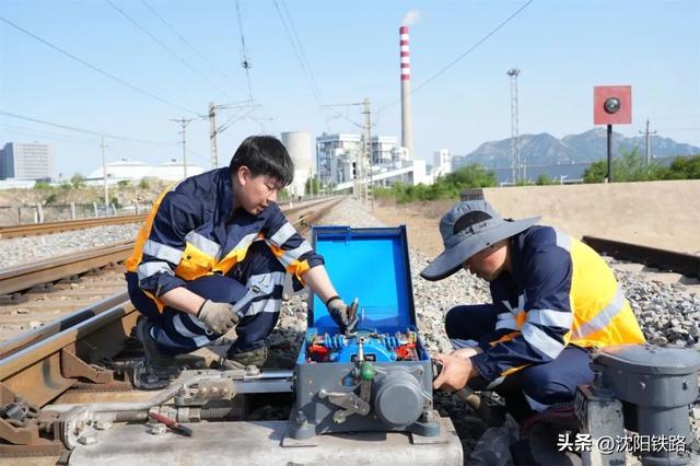 给转辙机“做手术”，拢共分几步？