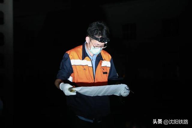 给转辙机“做手术”，拢共分几步？