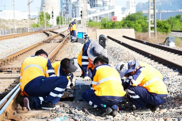 给转辙机“做手术”，拢共分几步？