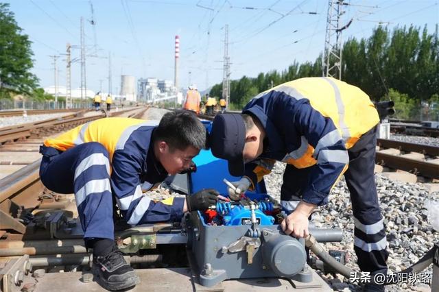 给转辙机“做手术”，拢共分几步？